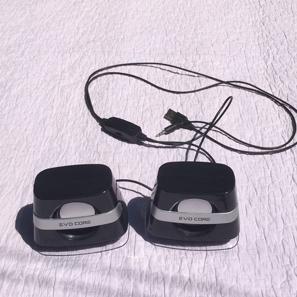 Evo Speakers that light up - Picture 7 of 11